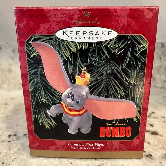 Hallmark keepsake ornament Disney Dumbos First Flight New - Picture 1 of 4